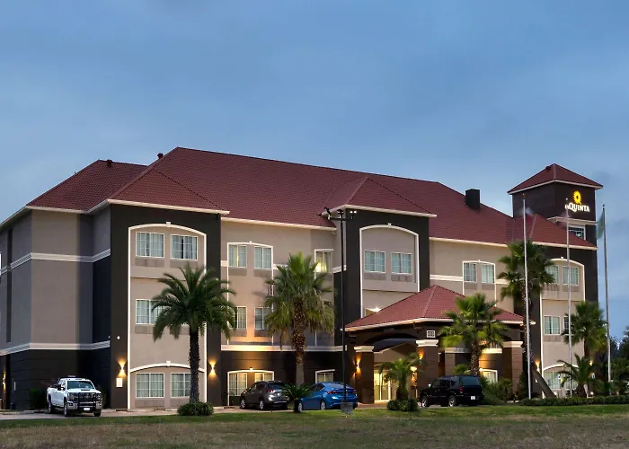 La Quinta Inn & Suites by Wyndham Alvin